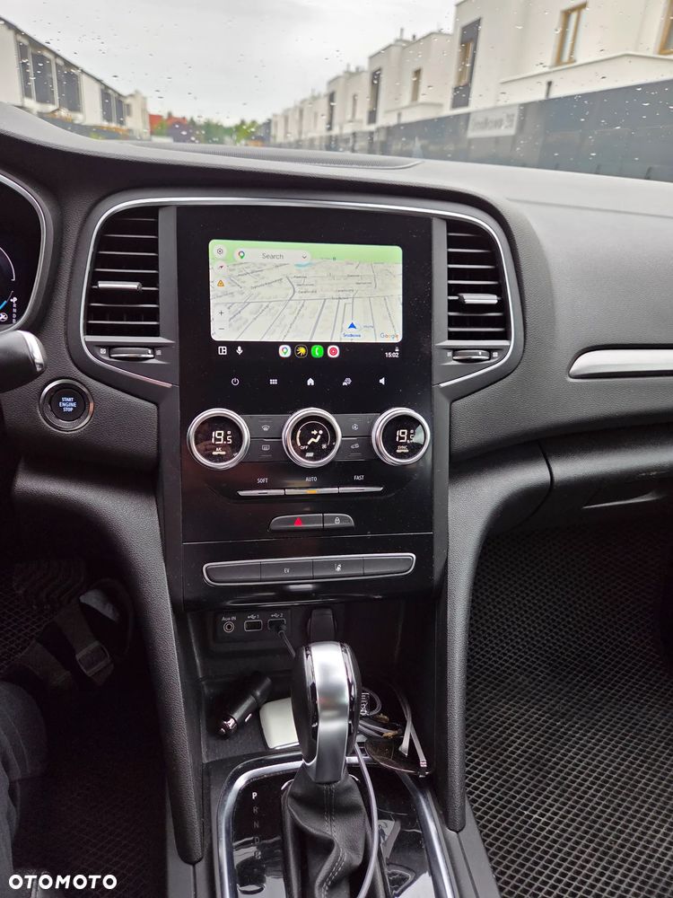 Renault Megane 1.6 E-TECH Plug-In Zen - 12
