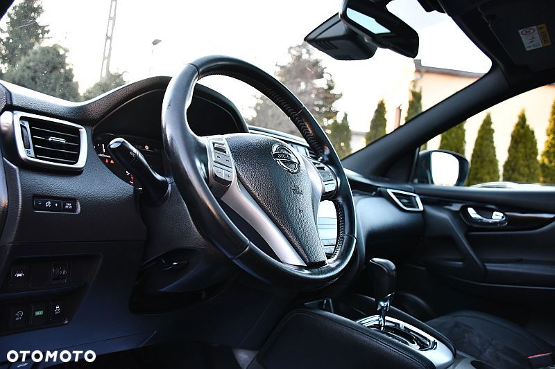 Nissan Qashqai 1.6 dCi Xtronic TEKNA+ - 11