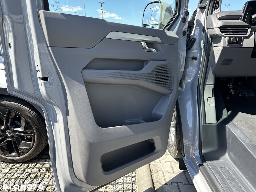 Volkswagen Transporter - 11