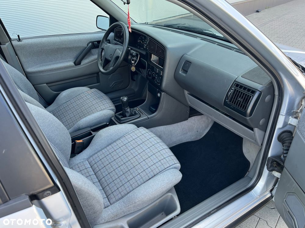 Volkswagen Passat 2.0 GT - 17