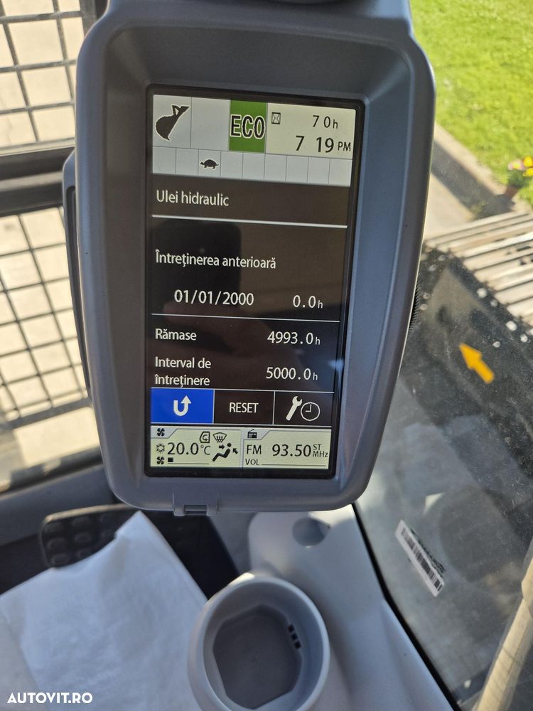 Hitachi ZX220, 22tone, 2026, 7ore, cupa 1,3mc, adancime sapare 7m, latime 2,99m, inst picon pe brate, Aer cond, computer in lb romana, produs in JAPONIA, posibilitate leasing 5 ani, garanti 1 an-PROMOTIE 109.900 EUR+Tva - 32