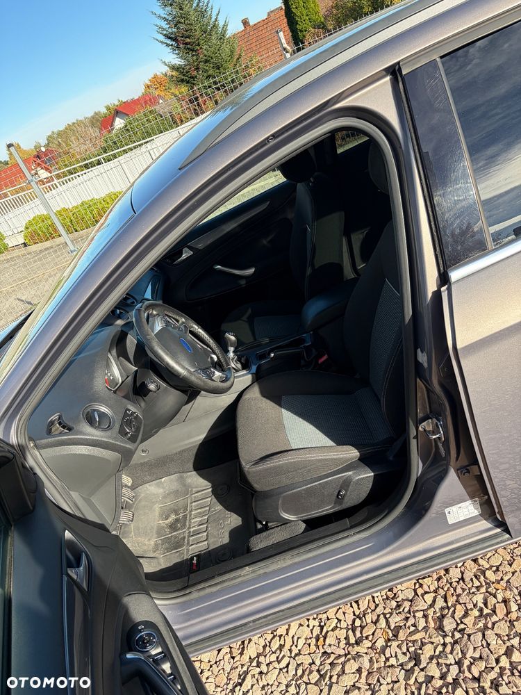 Ford Mondeo 2.0 TDCi Trend - 14