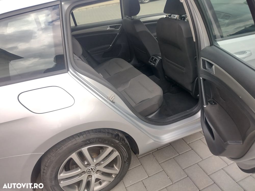 Volkswagen Golf 2.0 TDI (BlueMotion Technology) Highline - 4