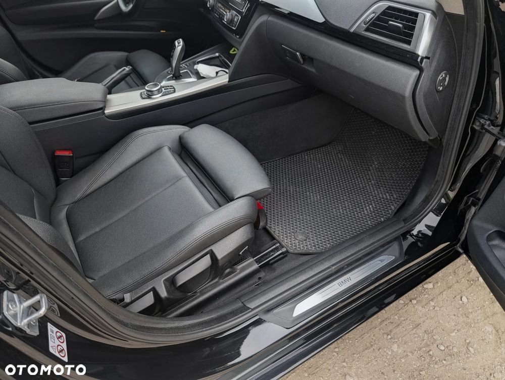 BMW 3GT 320i GPF Sport Line - 16
