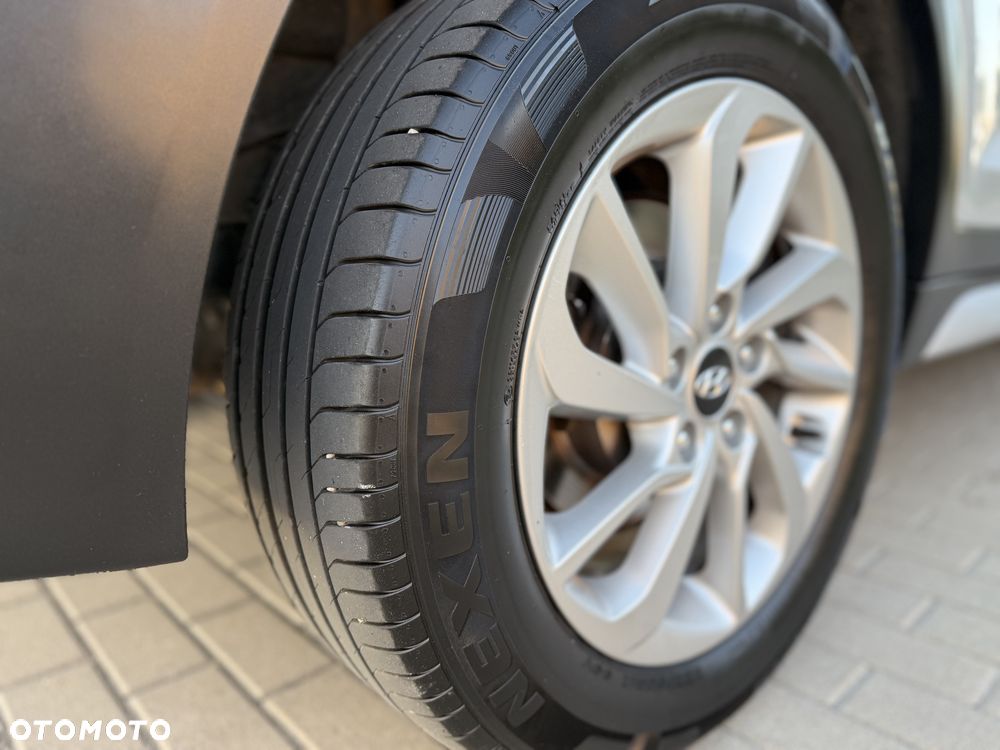 Hyundai Tucson 1.7 CRDI BlueDrive Style 2WD - 33