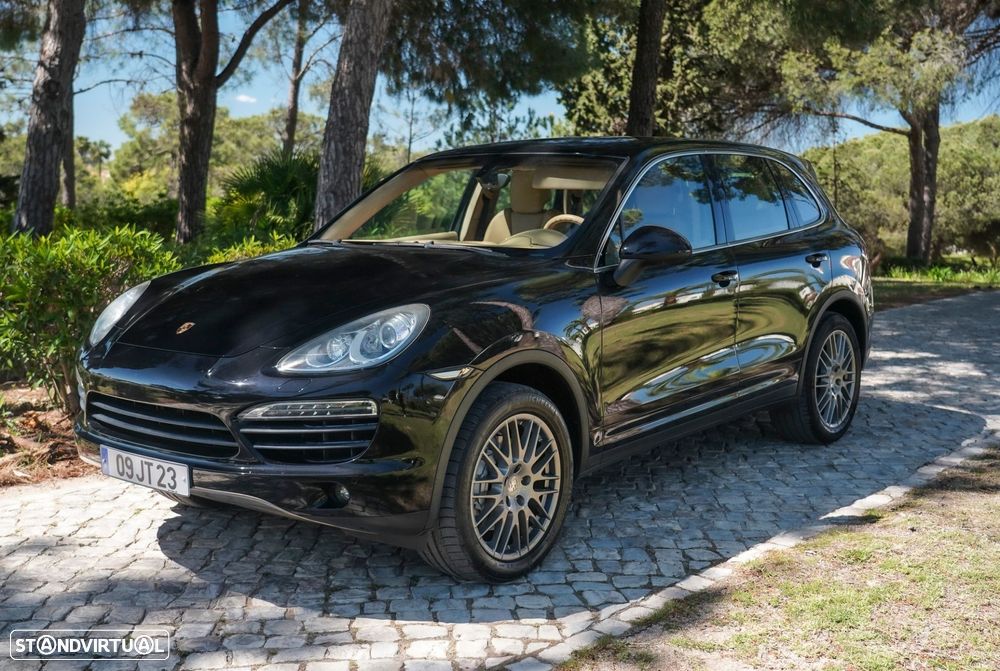 Porsche Cayenne - 2
