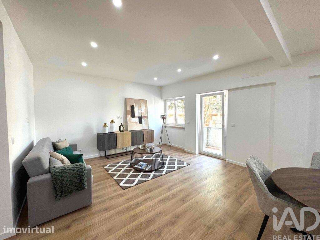 Apartamento T3 em Benfica de 92 m2 - Grande imagem: 3/36