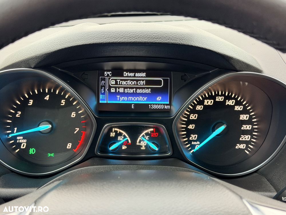 Ford Kuga 1.5 EcoBoost 2WD Trend - 35