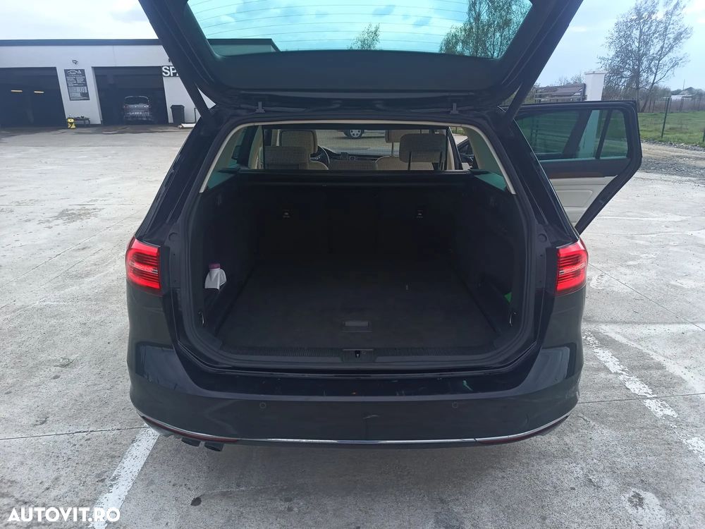 Volkswagen Passat 2.0 TDI DSG Highline - 8