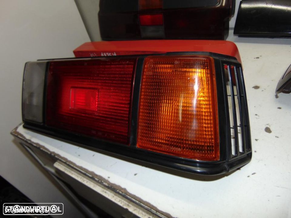 Farolins Nissan Sentra coupê - 10