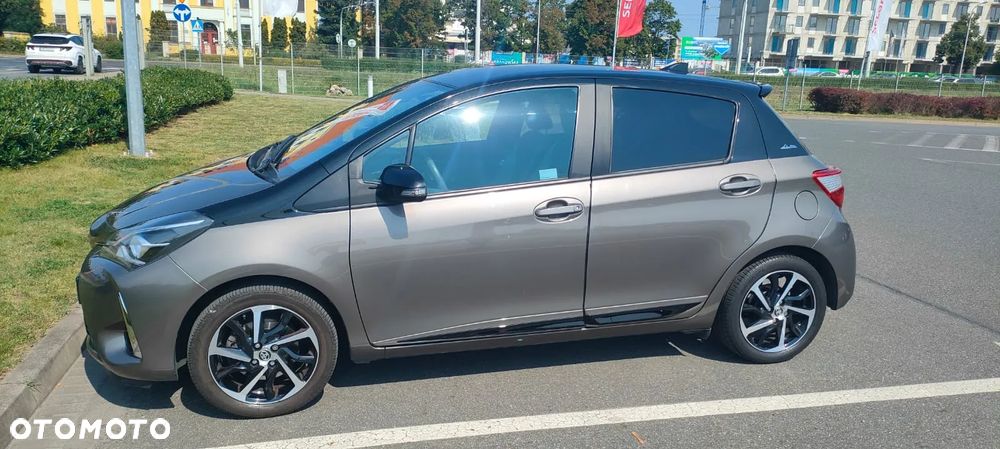 Toyota Yaris 1.5 Selection - 2