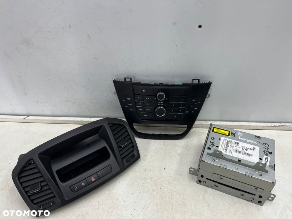 Radio Opel Insignia A 08-17r tuner CD 300 czytnik płyt panel sterowania wyświetlacz komplet 13326328 - 1