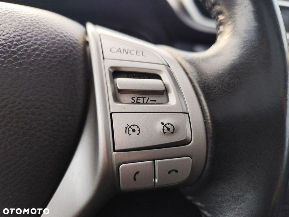 Nissan Qashqai 1.2 DIG-T N-Connecta EU6 - 20