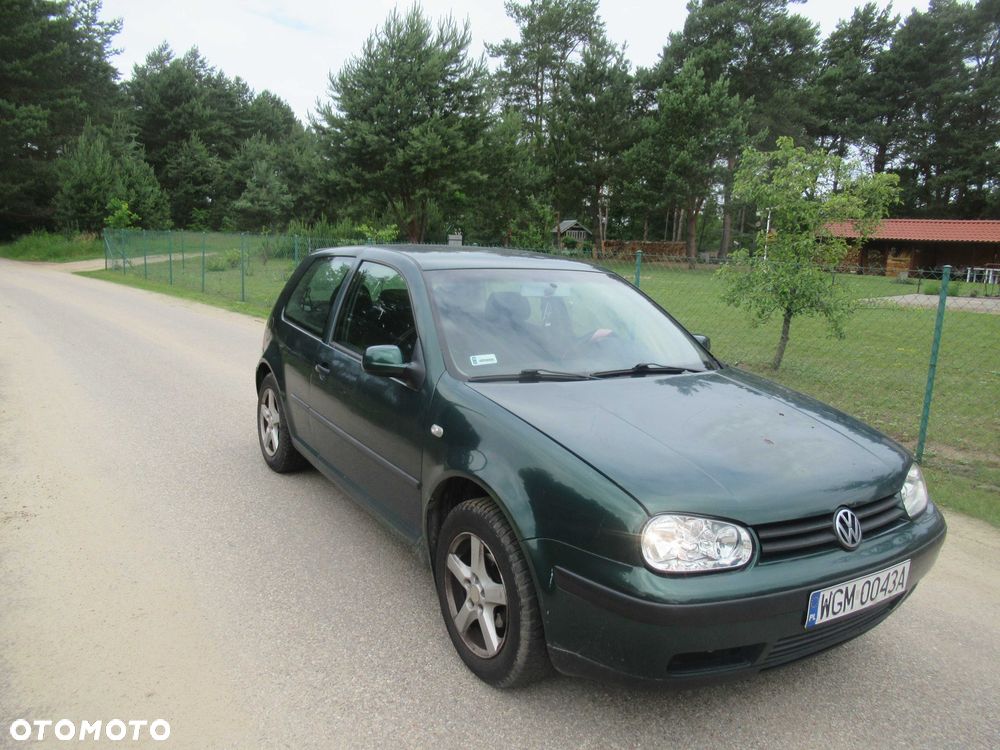 Volkswagen Golf - 6