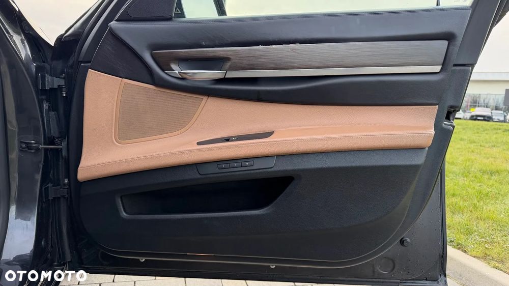 BMW Seria 7 730d - 21