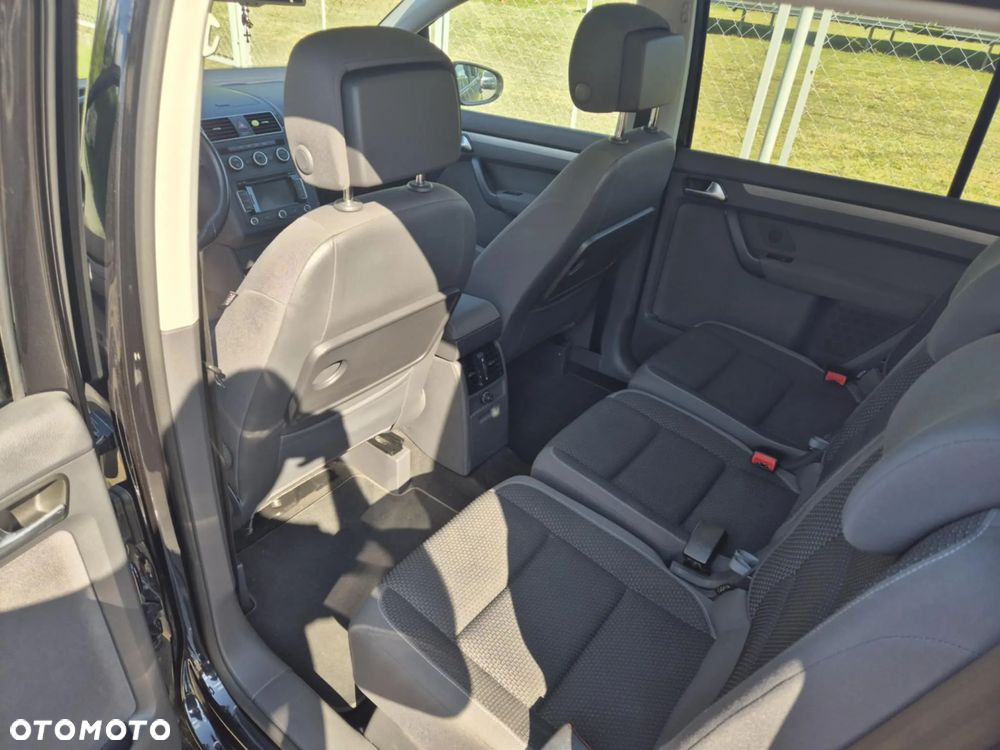 Volkswagen Touran 1.6 TDI DPF Highline - 7