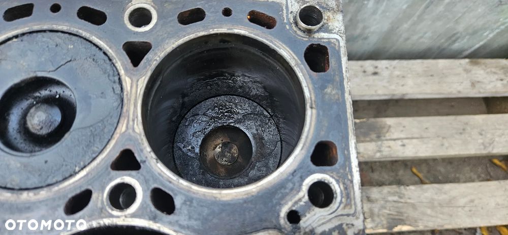 Blok silnika silnik dół wał F9A Renault Megane 2 Scenic 2 1,9 DCI - 6