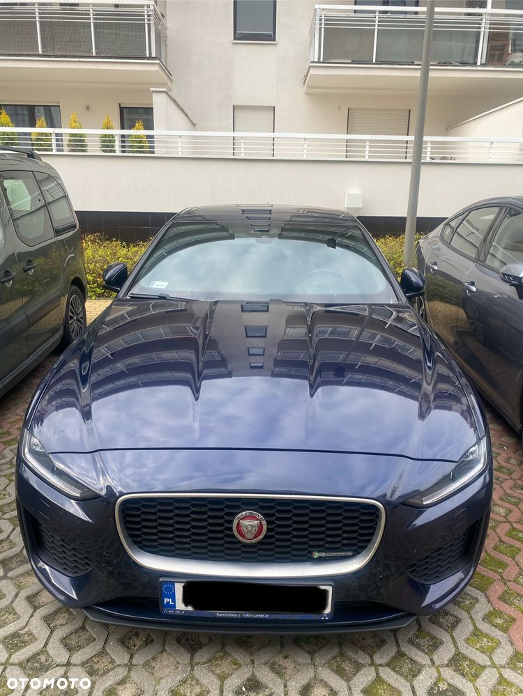 Jaguar XE - 6