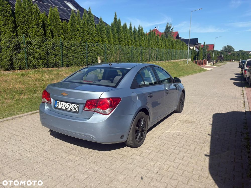 Chevrolet Cruze - 9