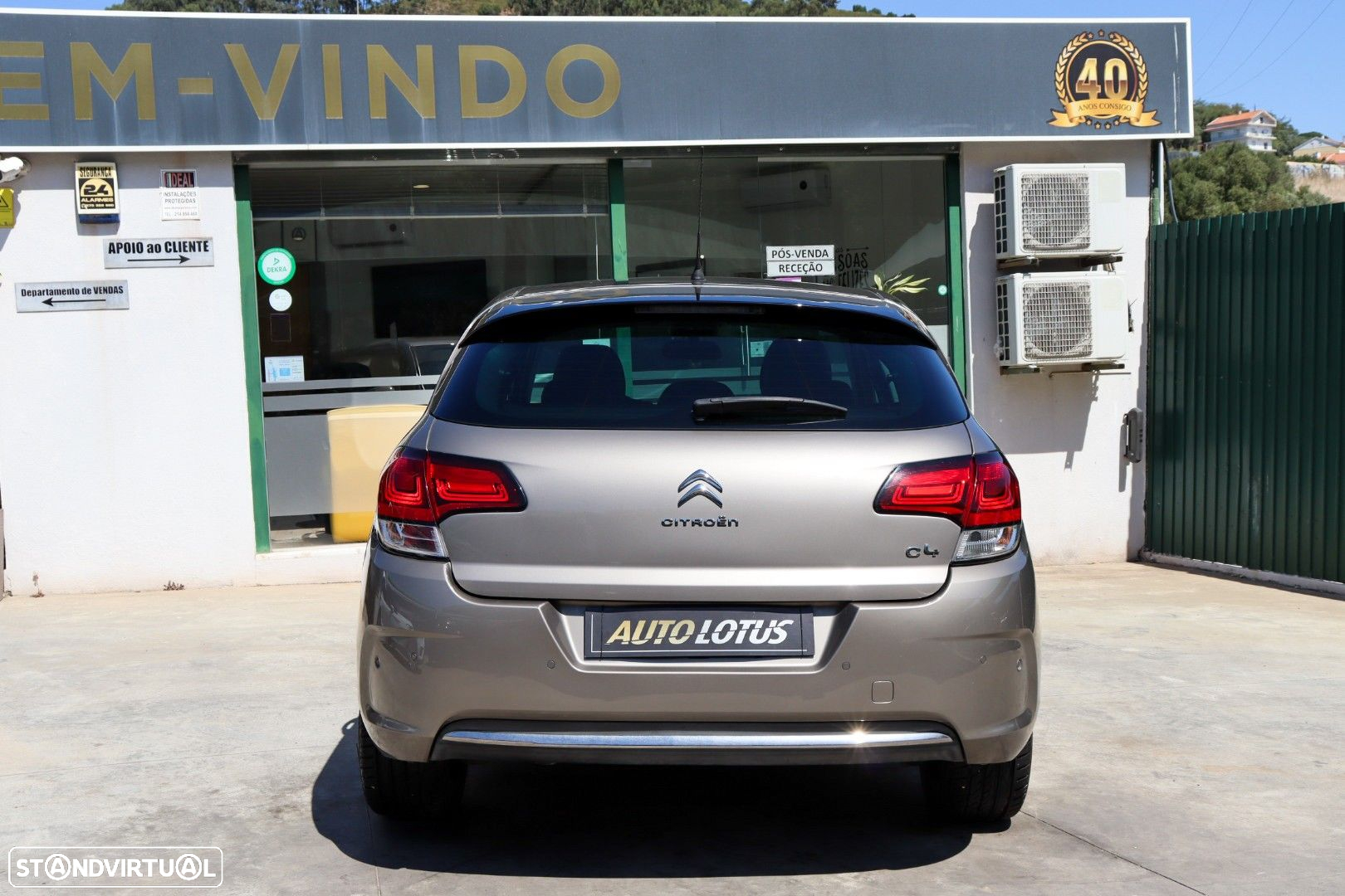 Citroën C4 1.2 PureTech Shine EAT6 - 7