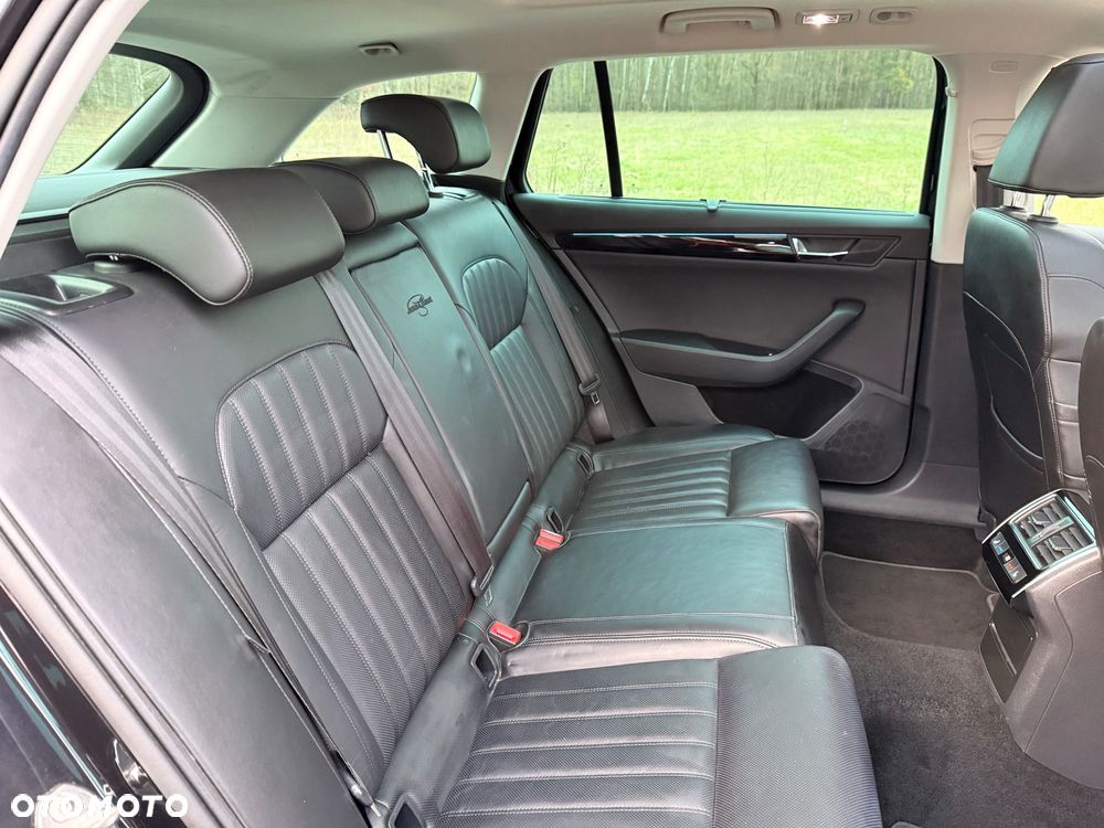 Skoda Superb 2.0 TSI 4x4 DSG L&K - 16
