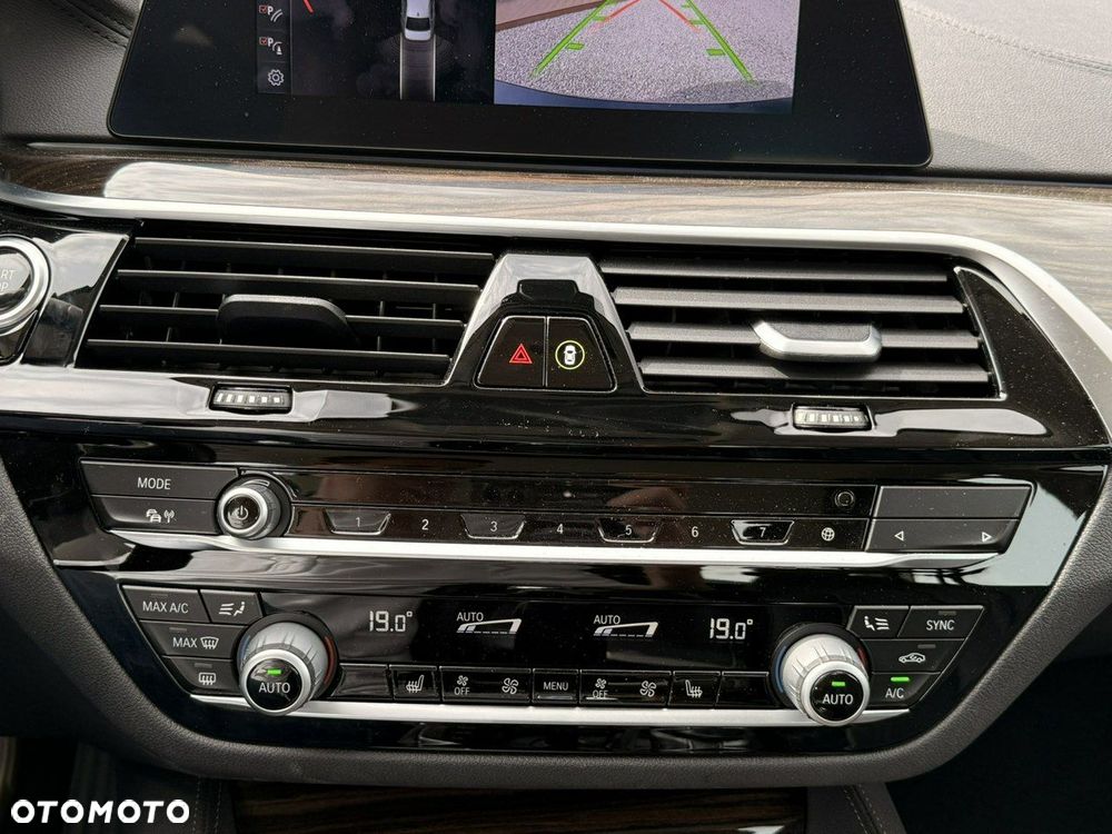 BMW Seria 5 - 26