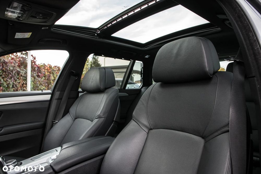 BMW Seria 5 535d xDrive Sport-Aut Luxury Line - 19