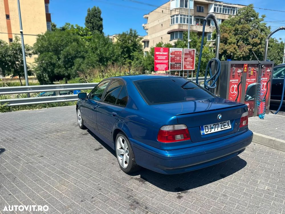 BMW Seria 5 520d - 4