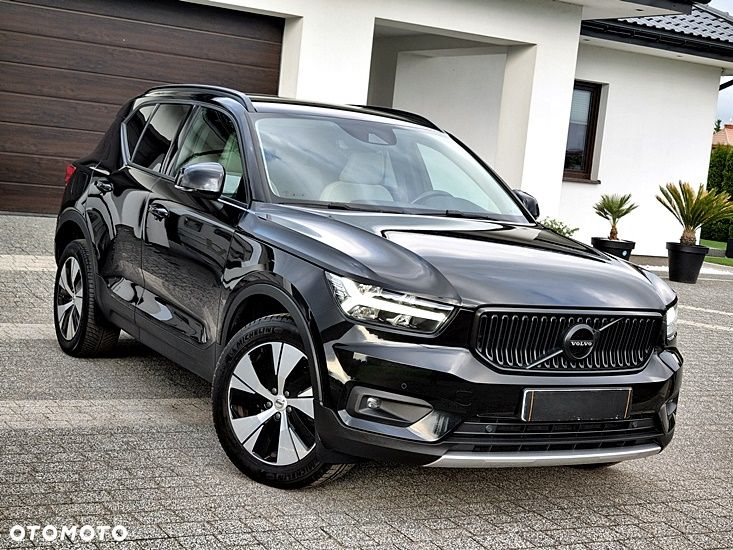 Volvo XC 40 D3 SCR Momentum Core - 21