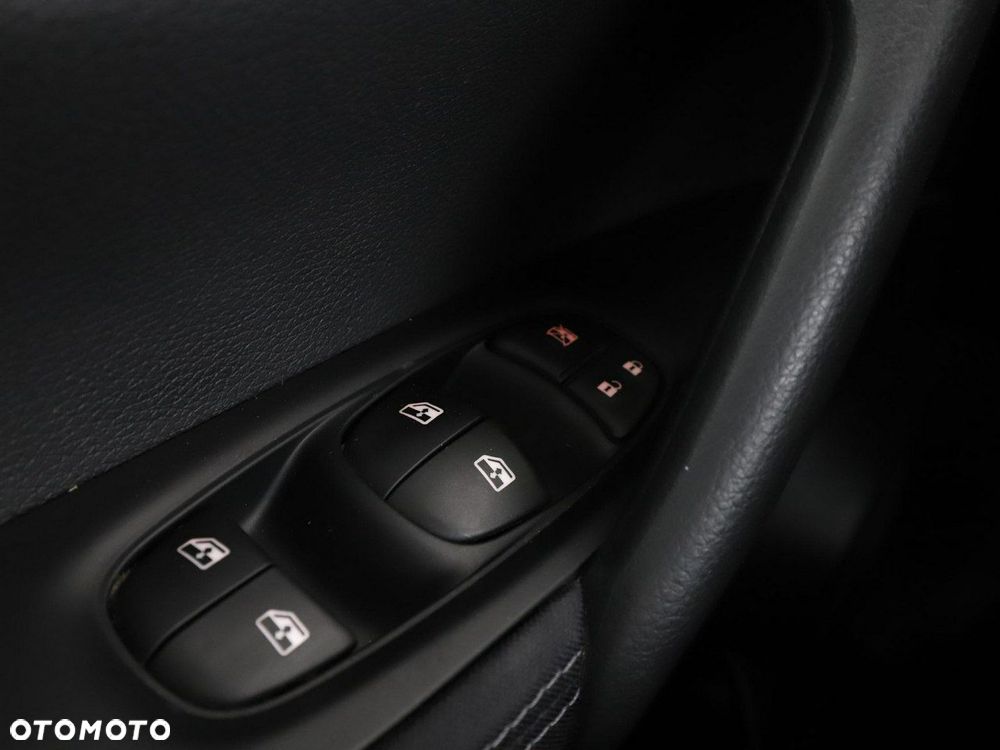 Nissan Qashqai 1.3 DIG-T Acenta - 33