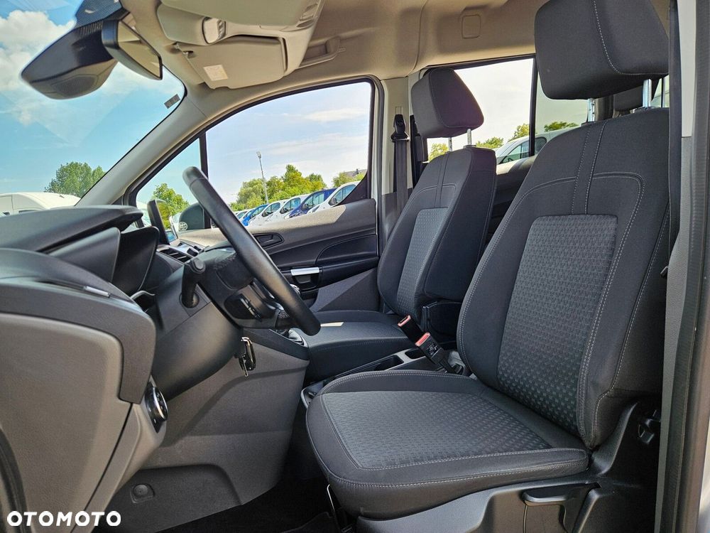 Ford Transit Connect - 21