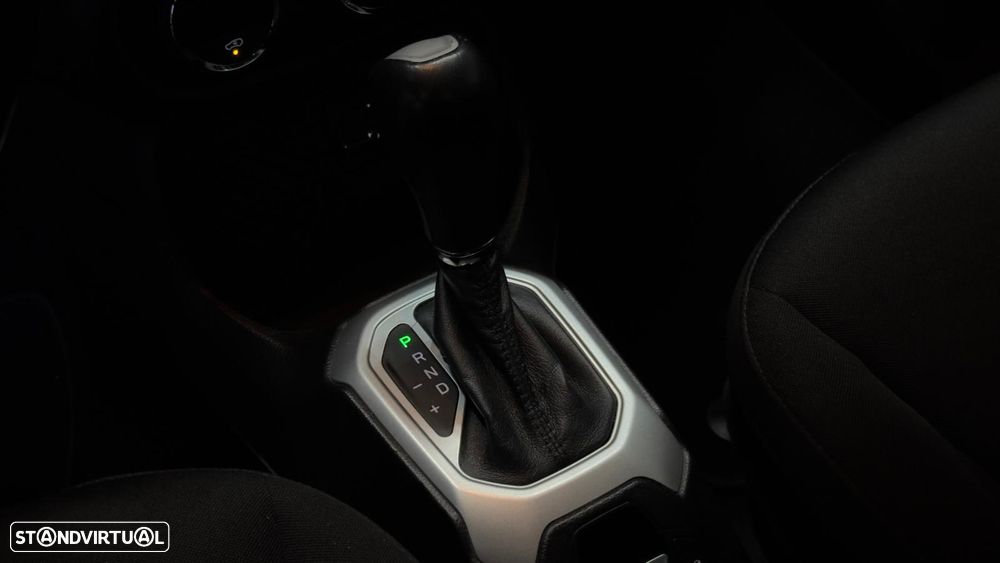 Jeep Renegade 1.6 MJD Limited S DCT - 29