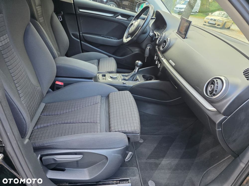 Audi A3 Sportback 2.0 TDI quattro - 23
