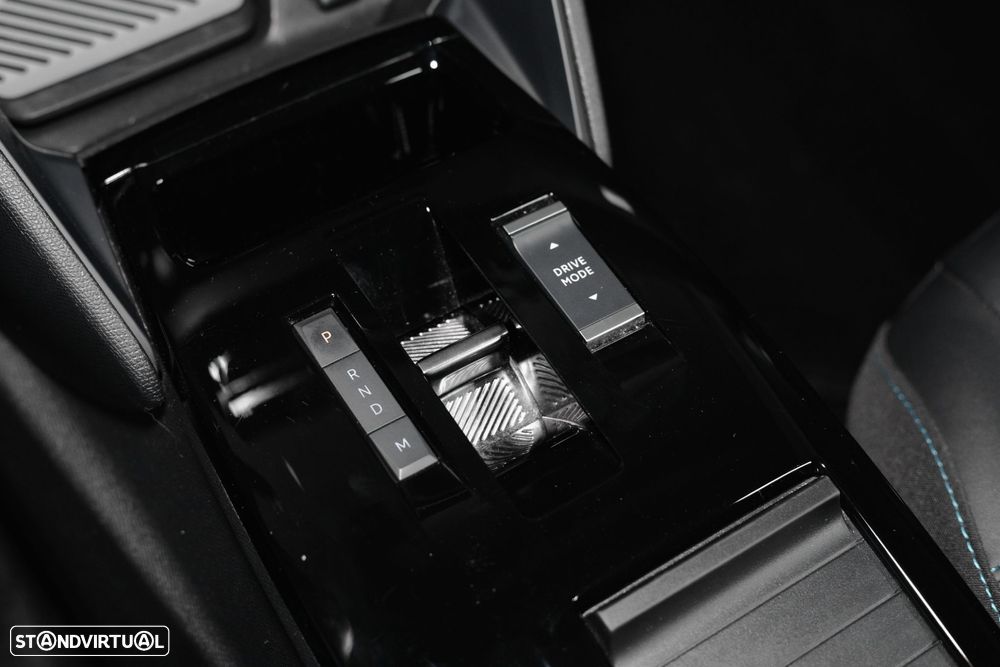 Citroën C4 X 1.2 PureTech Plus EAT8 - 28