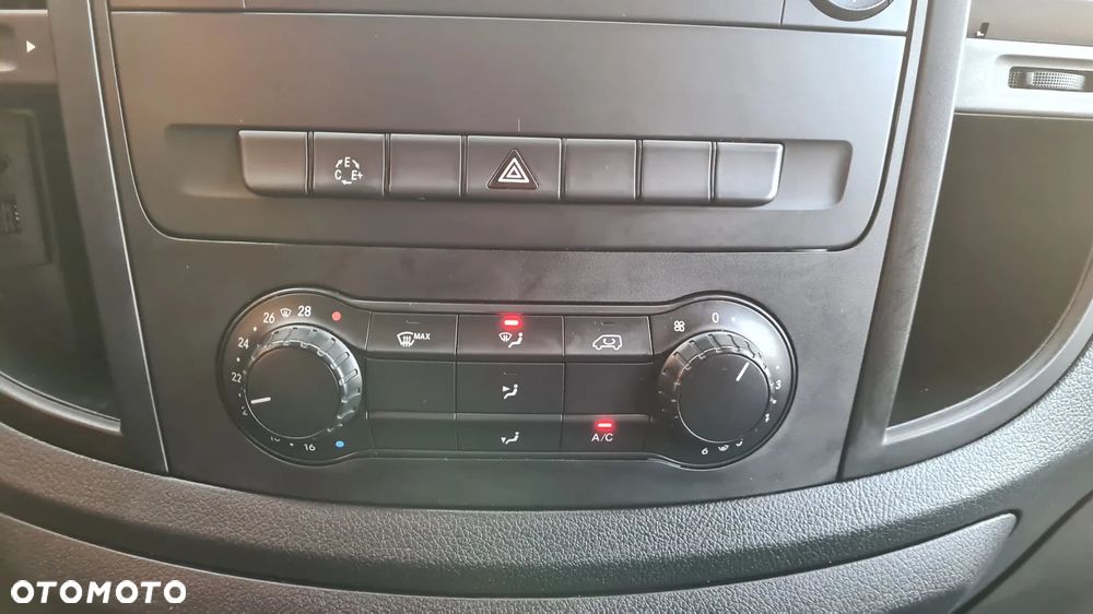 Mercedes-Benz eVito 111 L2 - 12