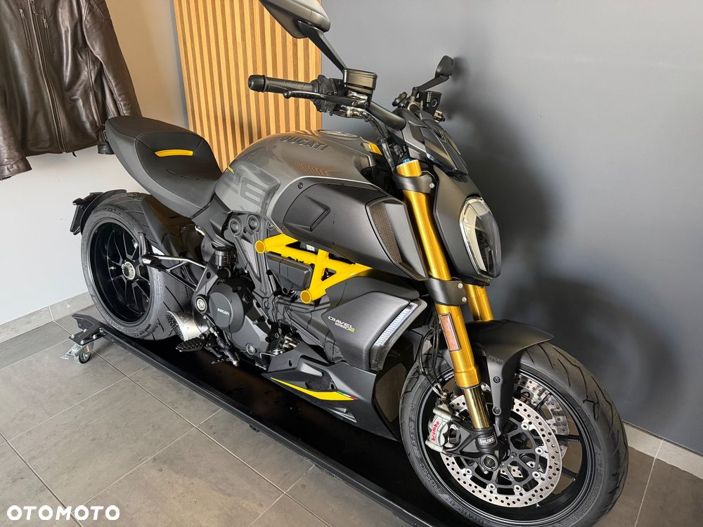 Ducati Diavel - 1