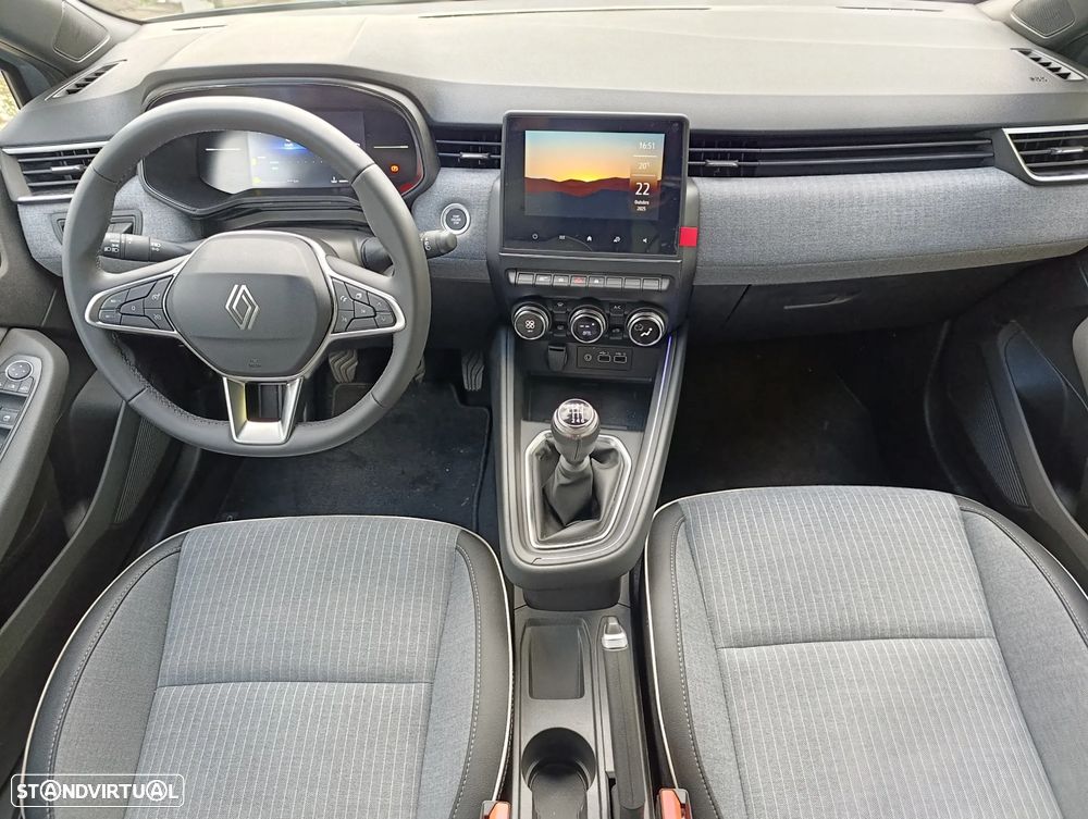 Renault Clio 1.0 TCe Techno Bi-Fuel - 11