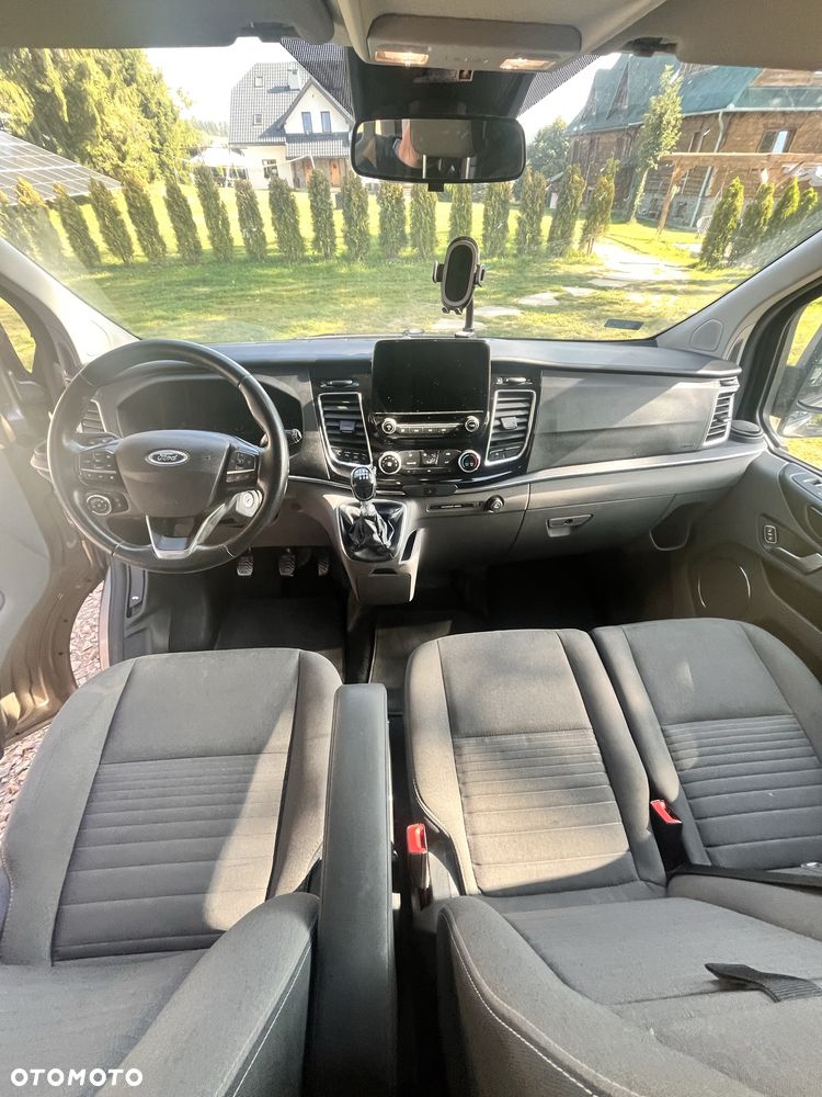 Ford Tourneo Custom - 5