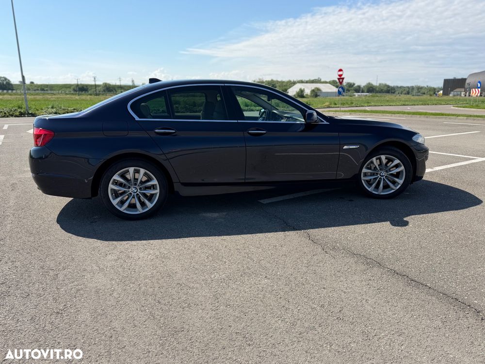 BMW Seria 5 525d xDrive AT - 20