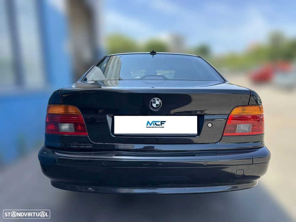 BMW E39 520d de 2001 para peças - 10