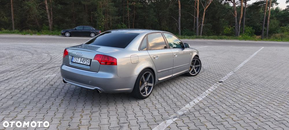 Audi A4 Limousine 2.0T FSI Quattro - 3