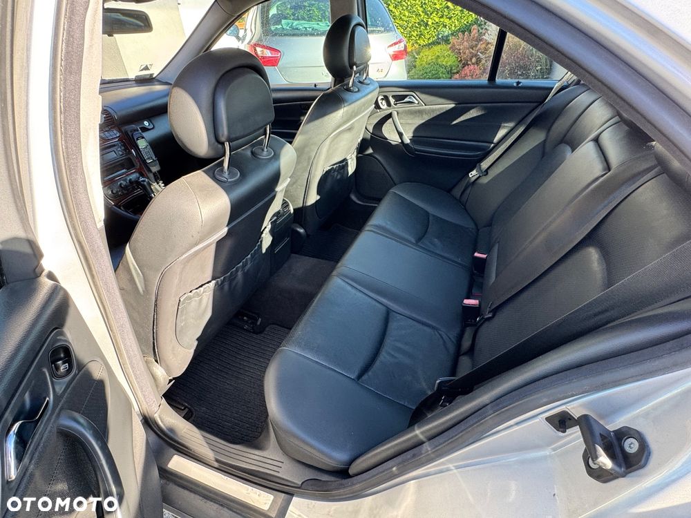 Mercedes-Benz Klasa C - 30