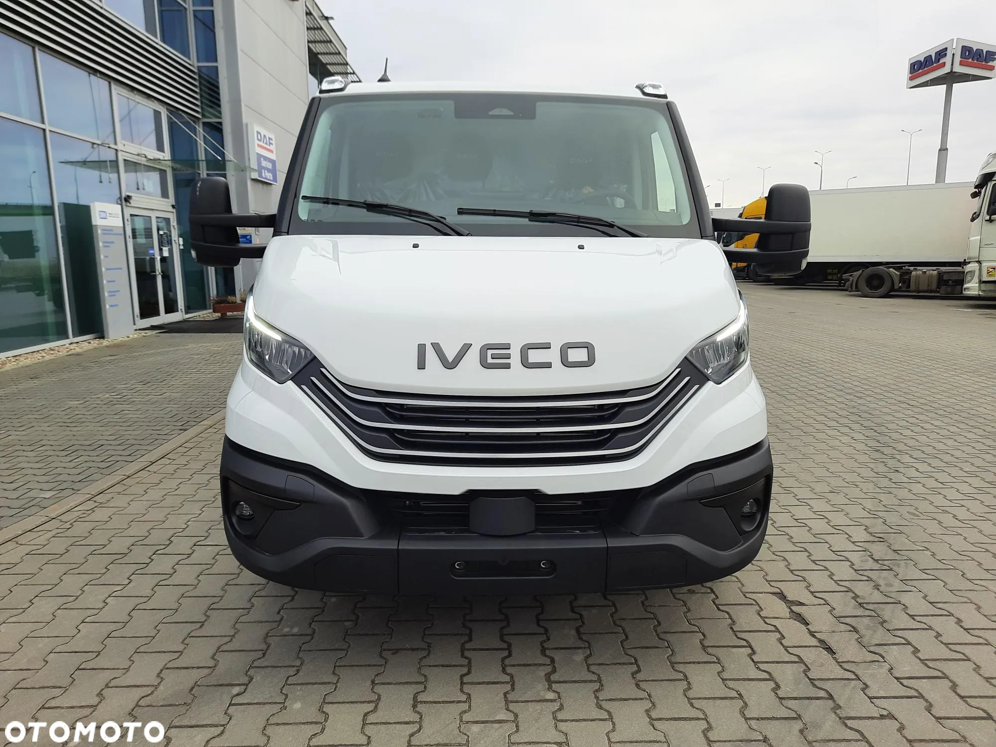Iveco Daily / Pewny partner w biznesie ! - 13