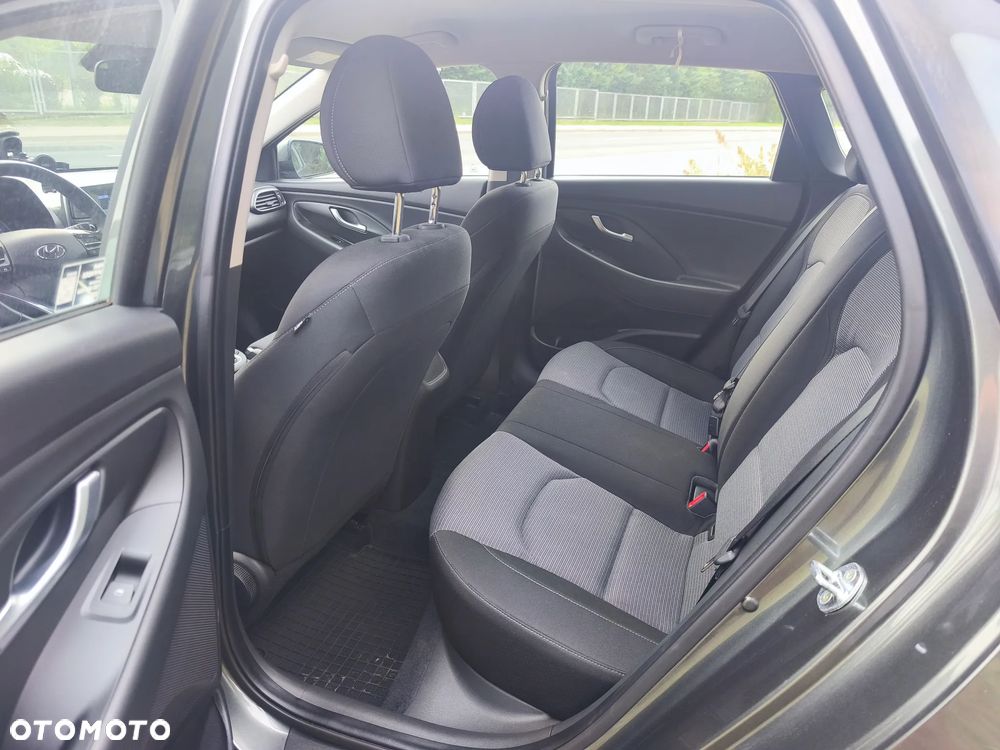 Hyundai i30 1.5 DPI Comfort - 12