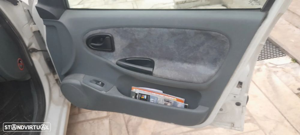Renault Mégane Classic 1.4 RN AC - 10