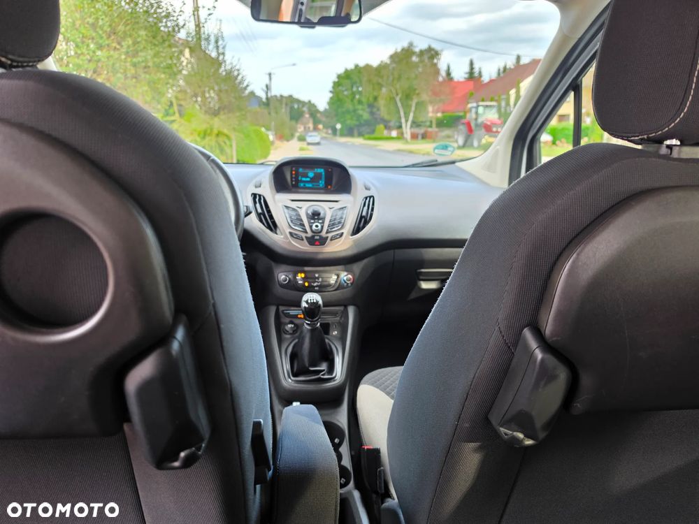 Ford Tourneo Courier 1.5 TDCi Trend - 14