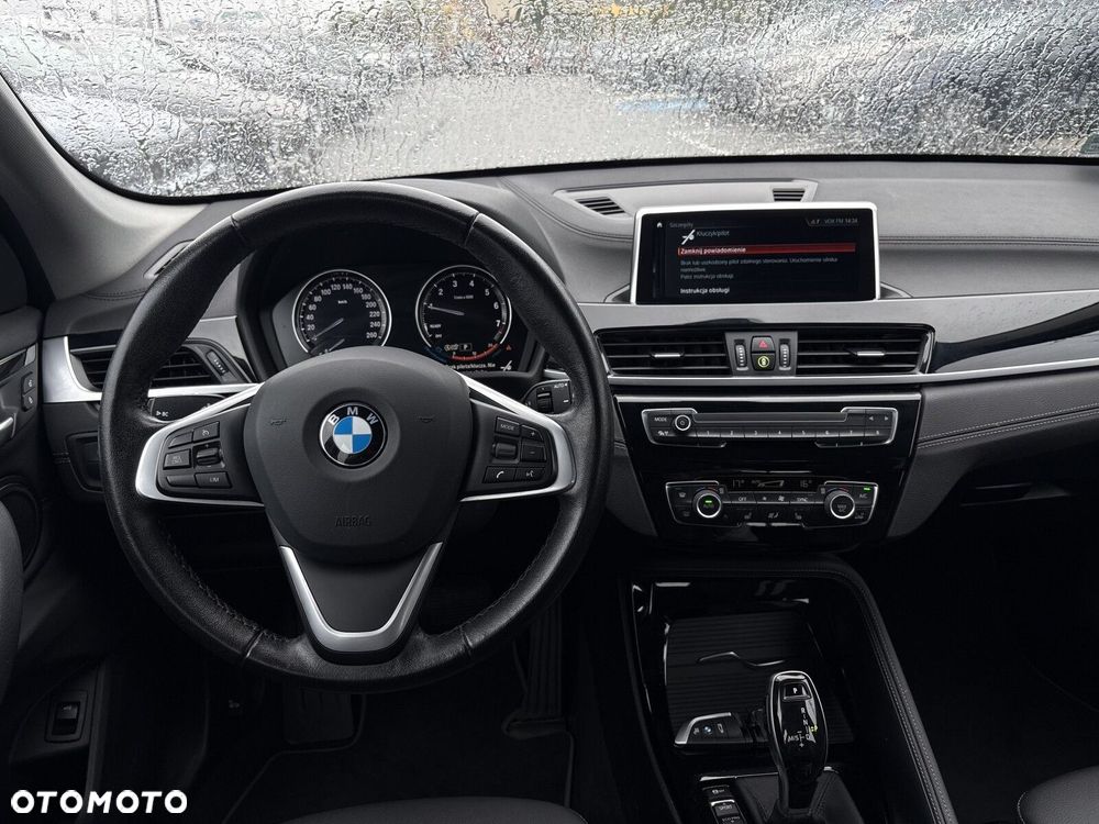 BMW X1 sDrive18i Sport Line - 10