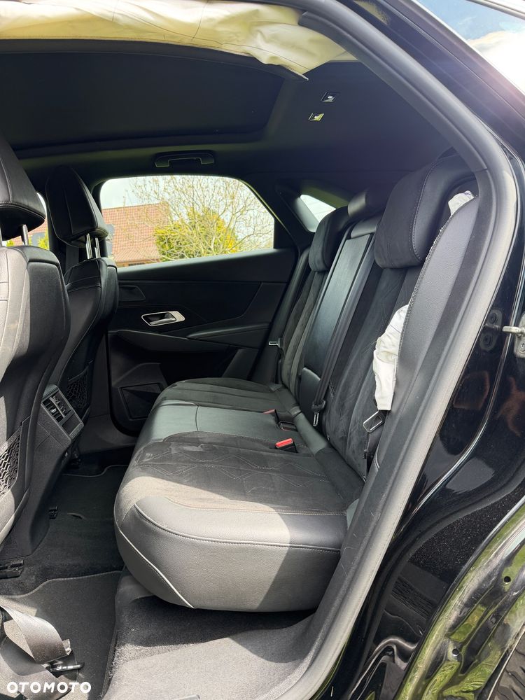 DS Automobiles DS 7 Crossback 1.6 PureTech Performance Line + - 27