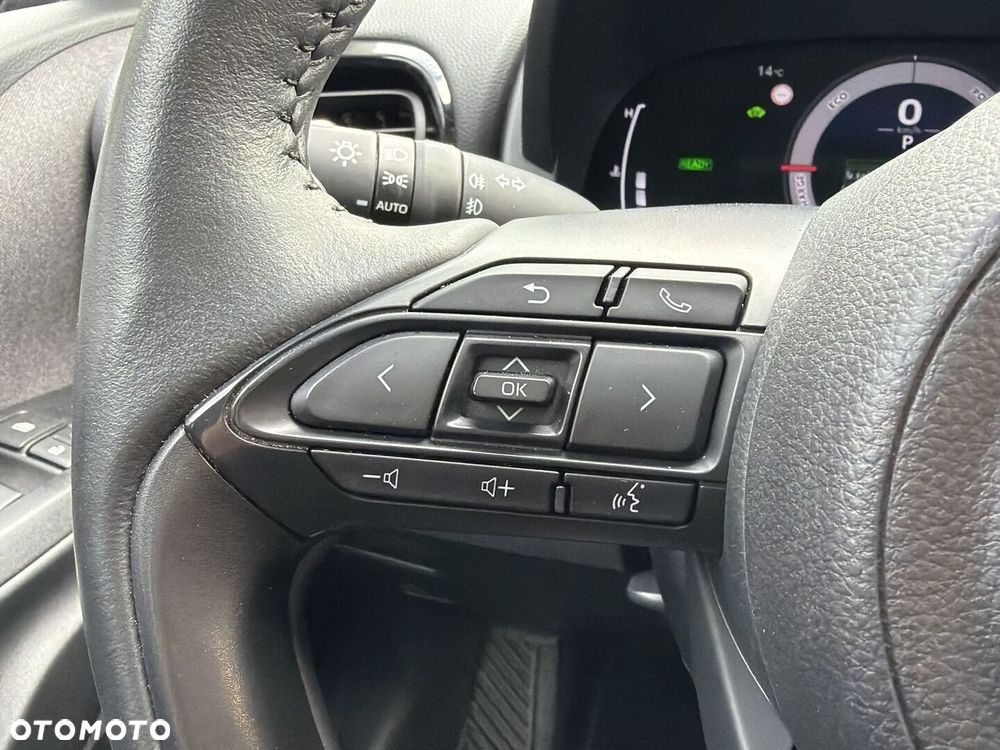 Toyota Yaris Hybrid 1.5 Style - 11