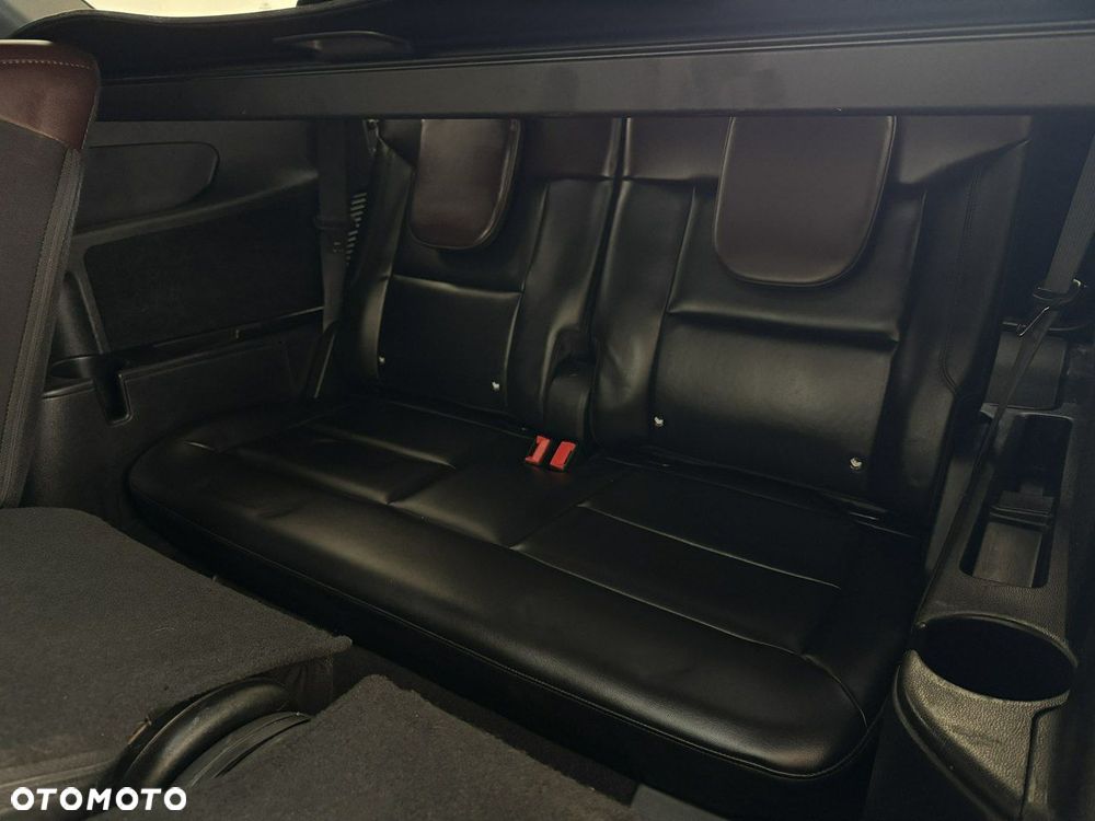Ford Explorer - 21